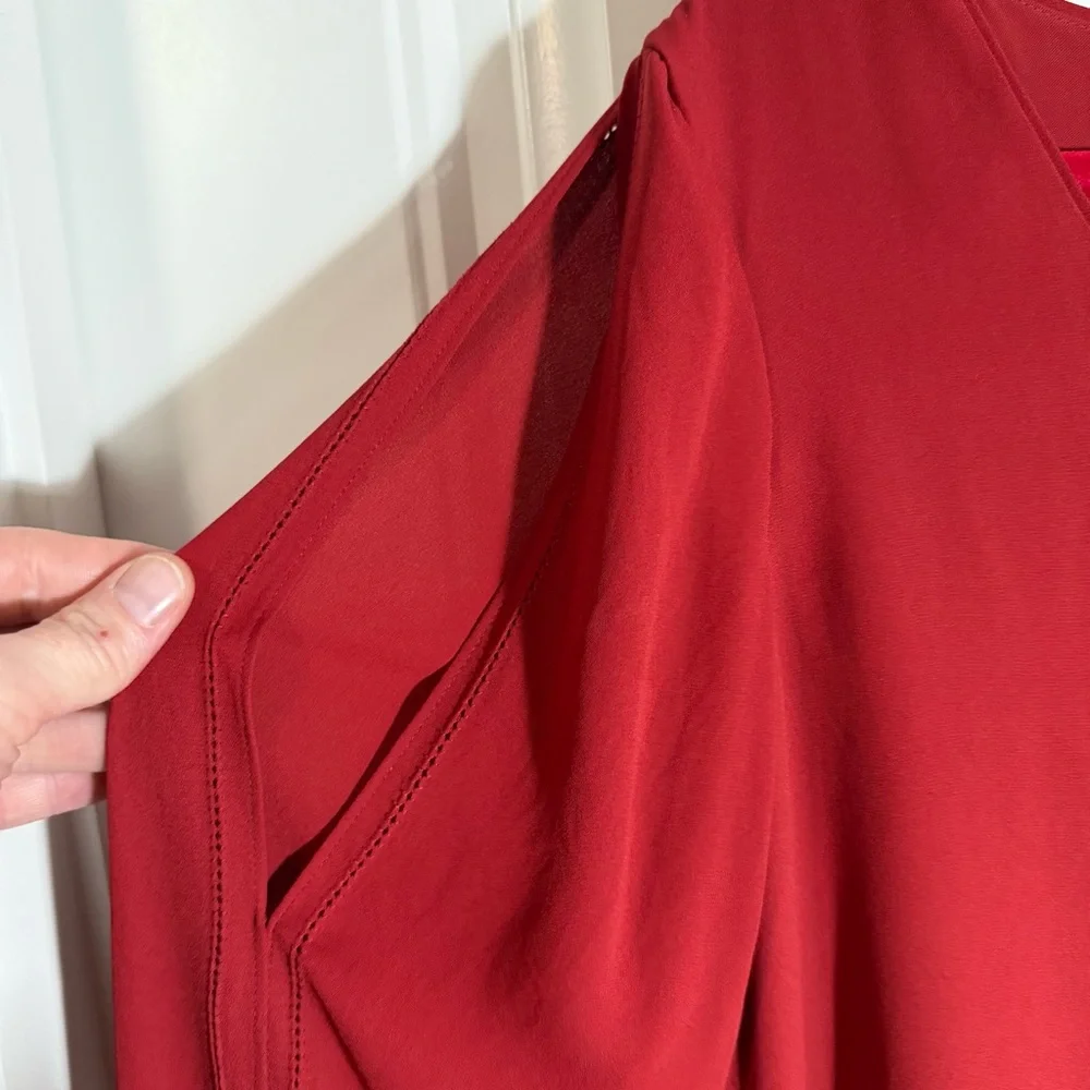 WHBM Hi Low Cold Shoulder Dress - Picture 4 of 7